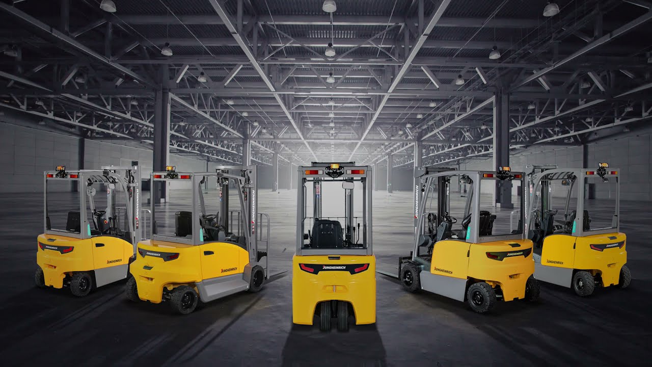 Xe nâng nào phù hợp cho cả trong kho và ngoài bãi?